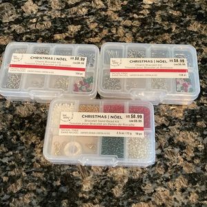 BEAD LANDING CHRISTMAS BRACELETS KITS INCLUDES CHARM AND BEAD LOT OF 3 NWT